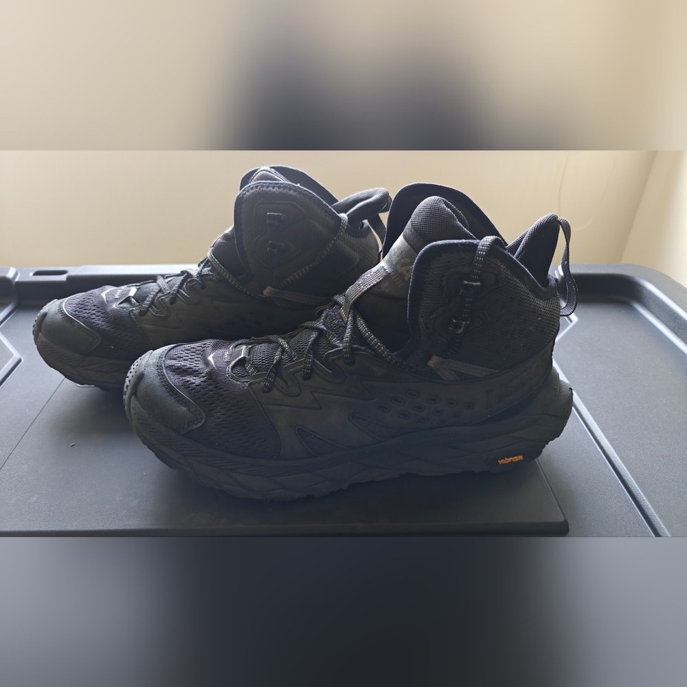 Hoka Anacapa Men's Black Athletic Shoes